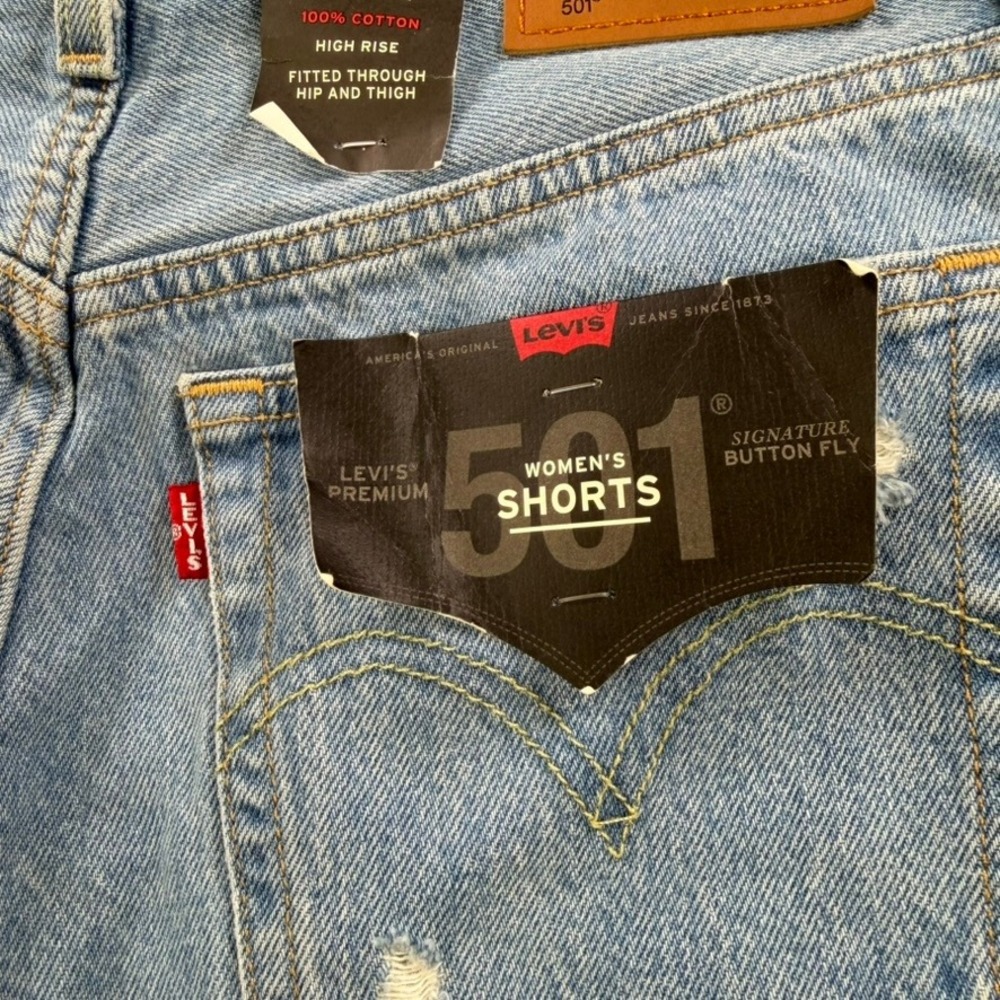 NEW Levis Premium 501XX High Rise Distressed Denim Shorts Womens 25 Light Wash - Picture 10 of 16
